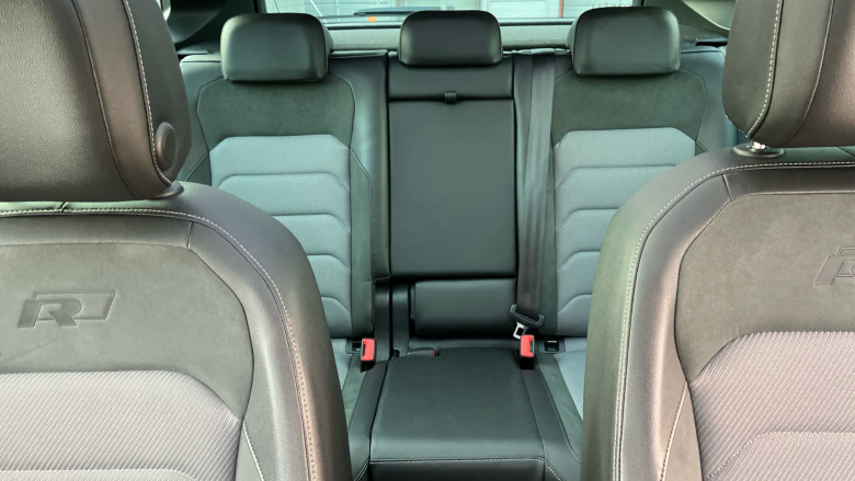 Volkswagen Tiguan 2.0 TDi 150 R-Line 5dr DSG Diesel Estate